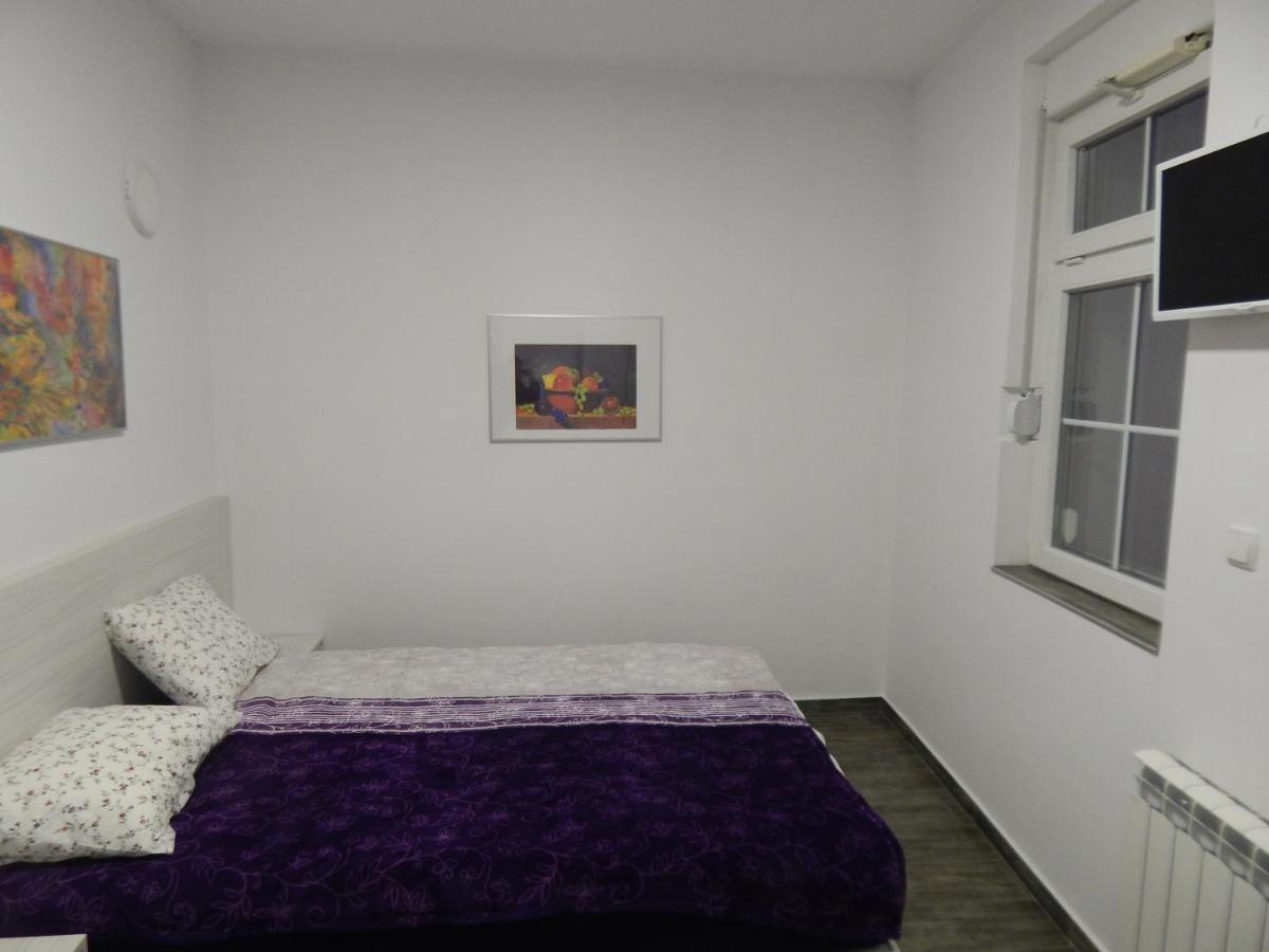 Red House Hotel Kyustendil Luaran gambar