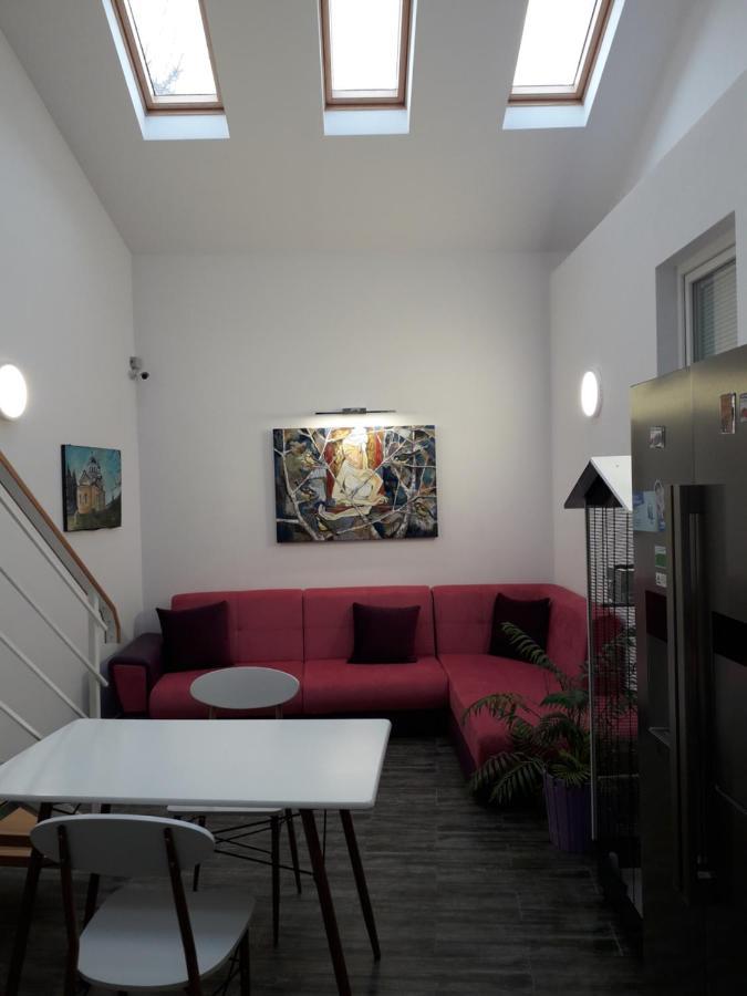 Red House Hotel Kyustendil Luaran gambar